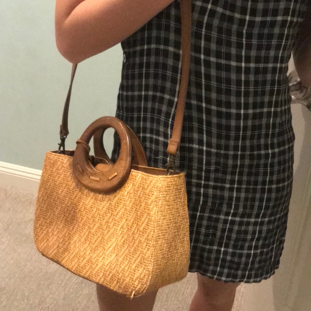 Fossil Straw Woven Crossbody Purse Wood Handle - Picture 7 of 8